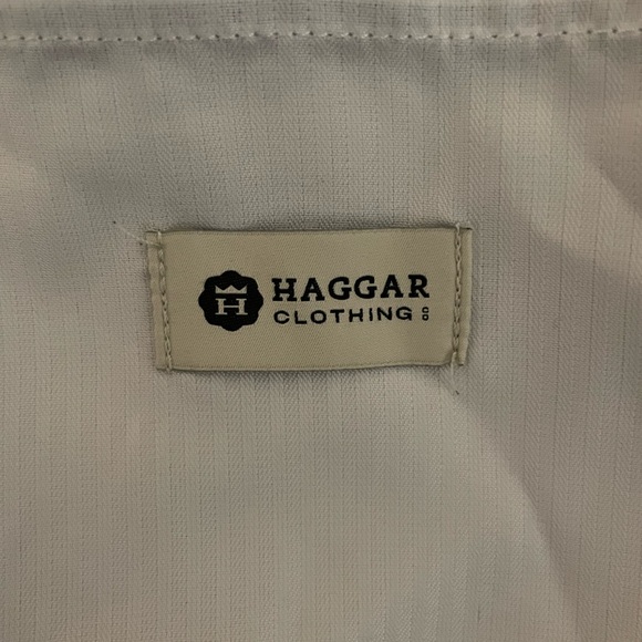 32” Haggar white/navy stripped shorts with stretch waistband - Picture 3 of 4